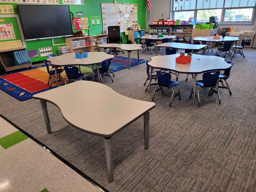 School Classroom - Seating & Locker Installation - Elworthy Office Supplies